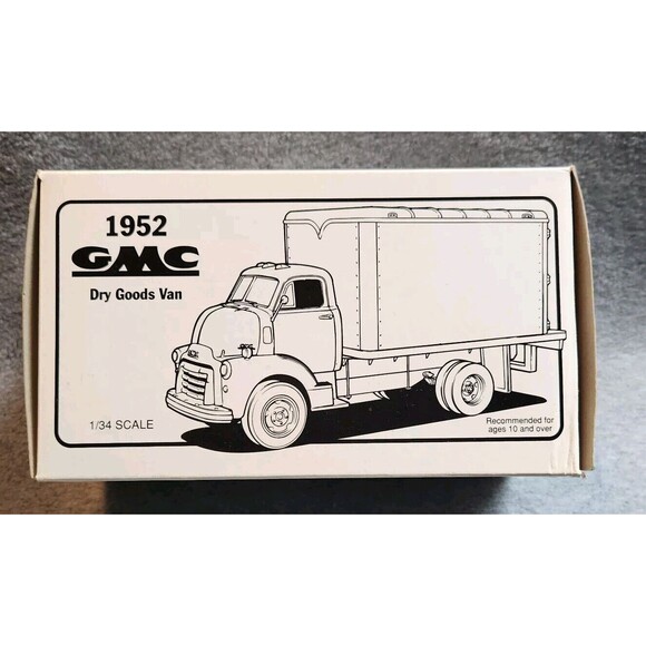 FIRST GEAR 1:34 1952 GMC DRY GOODS VAN Miss Budweiser